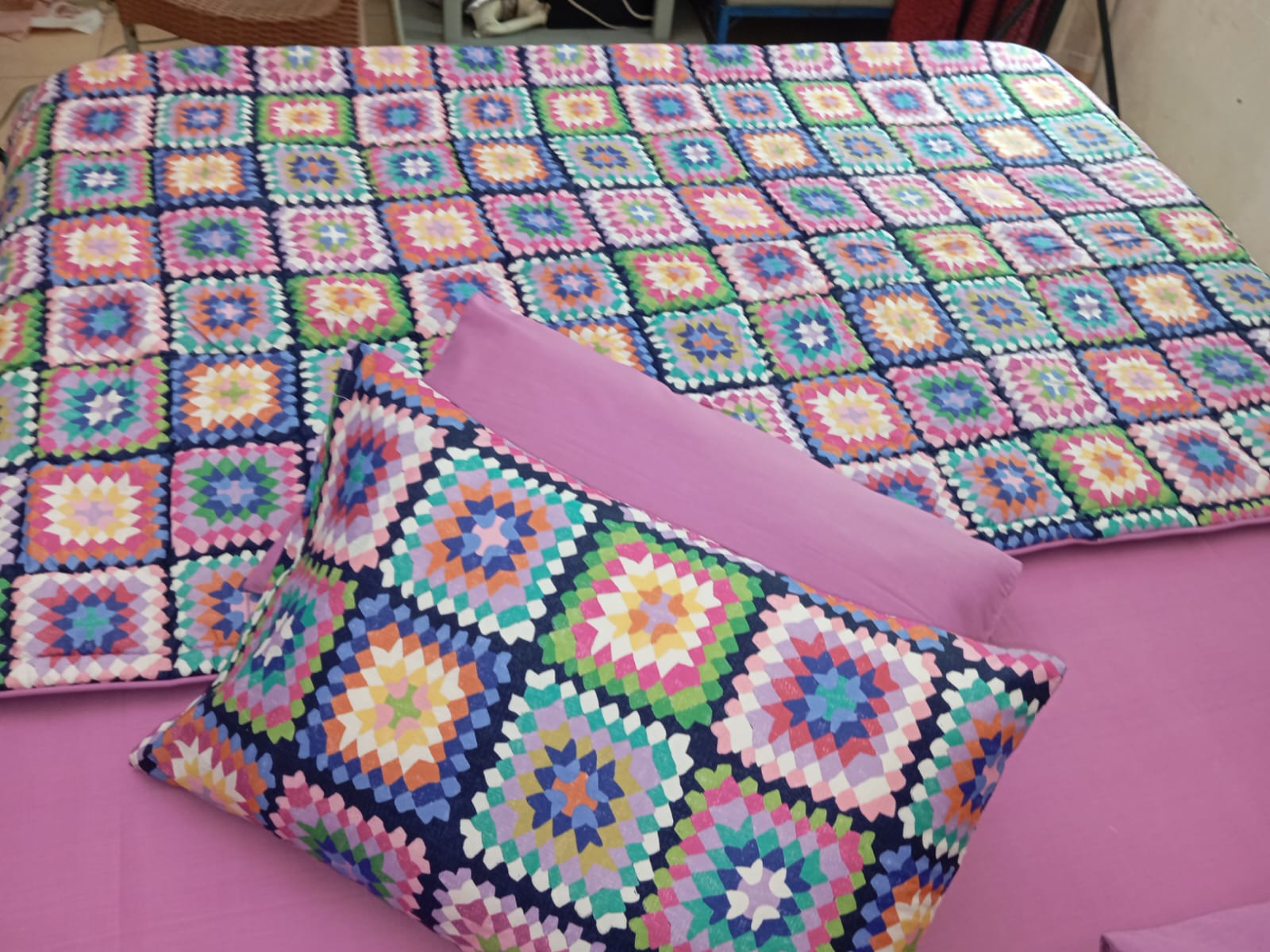 Rainbow granny square 6 piece comforter set