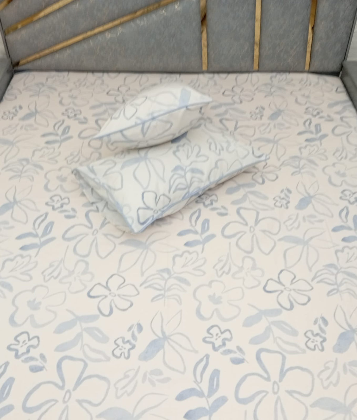 Abstract Bloom Bedsheet - Wee Dainty
