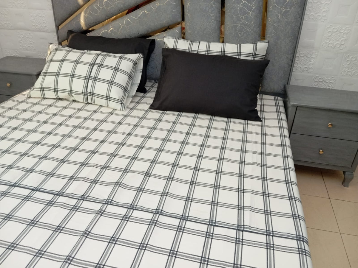 Monochrome Gird Bedshee - Wee Dainty