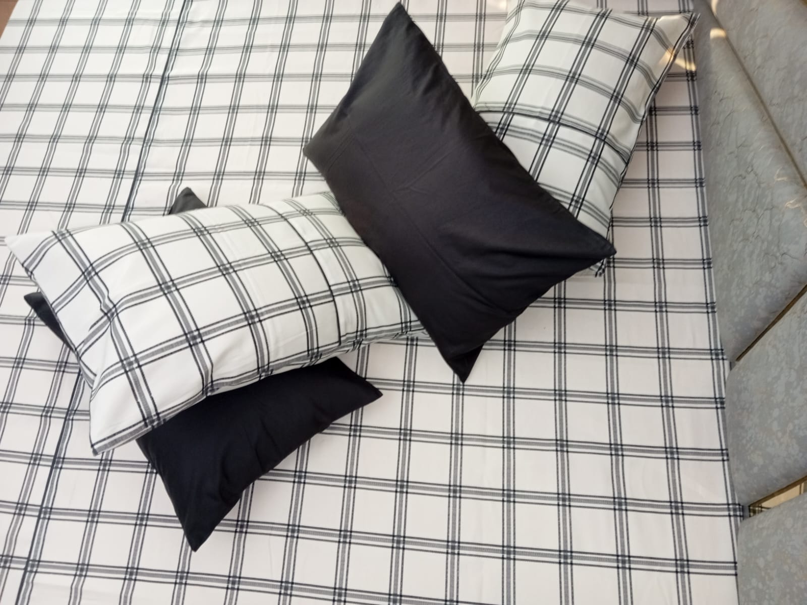 Monochrome Gird Bedshee - Wee Dainty
