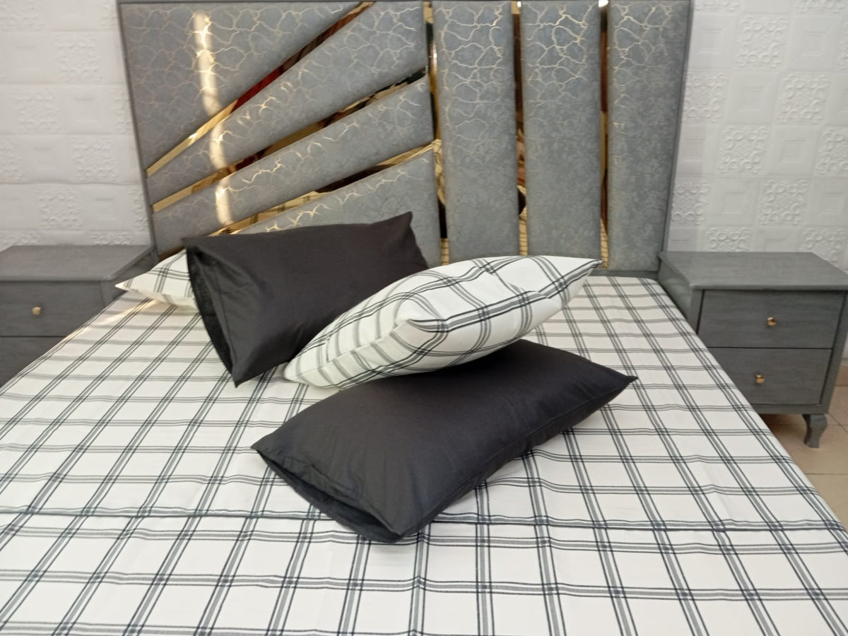 Monochrome Gird Bedshee - Wee Dainty